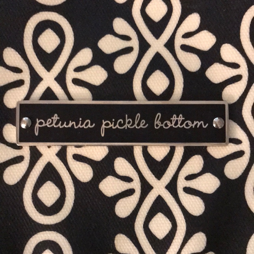 Petunia Pickle Bottom Black & White w/ Blue Patterned Diaper Baby Bag Backpack - Picture 4 of 17